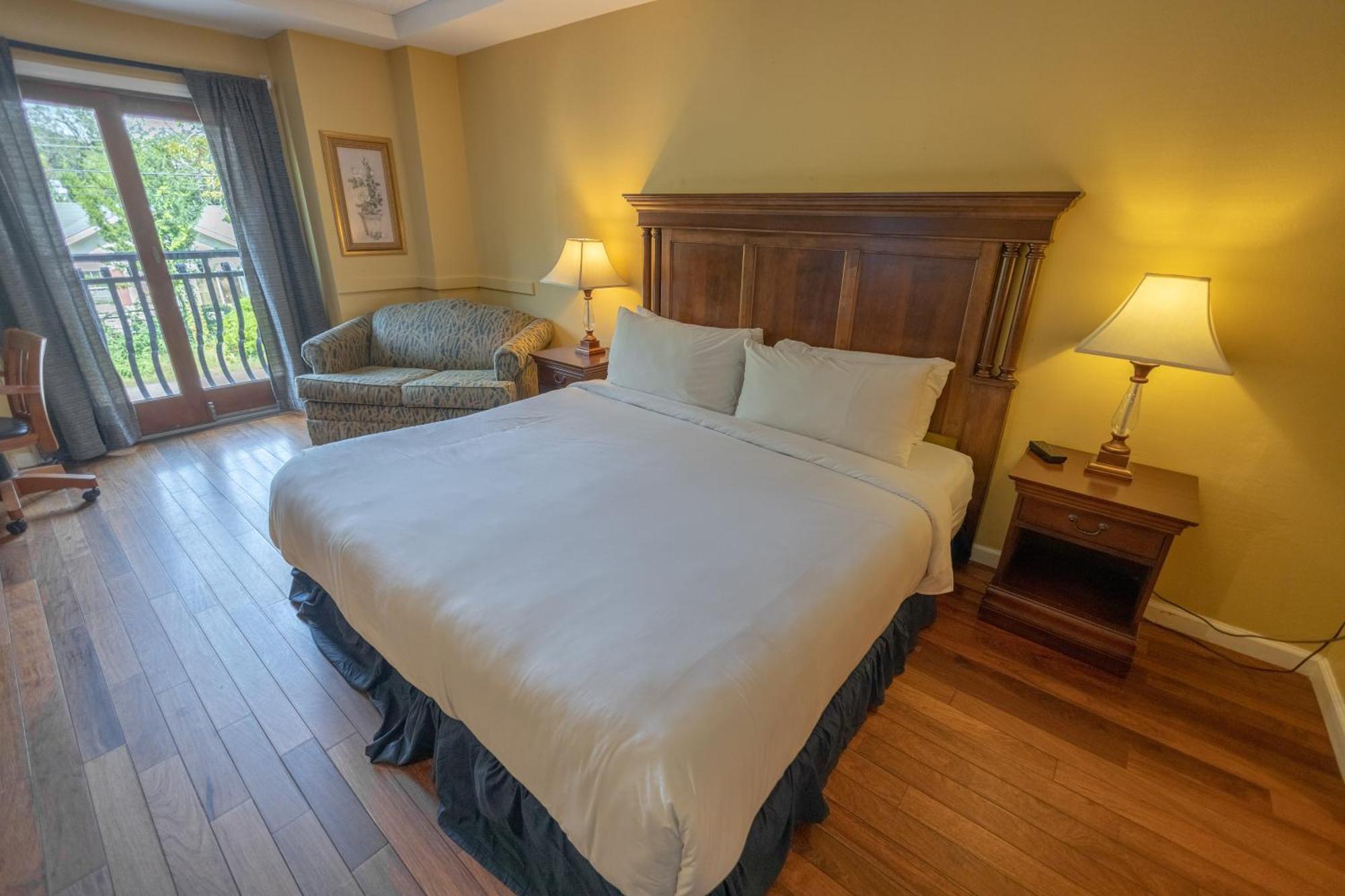 Ocean Inn & Suites St. Simons Island Exterior photo