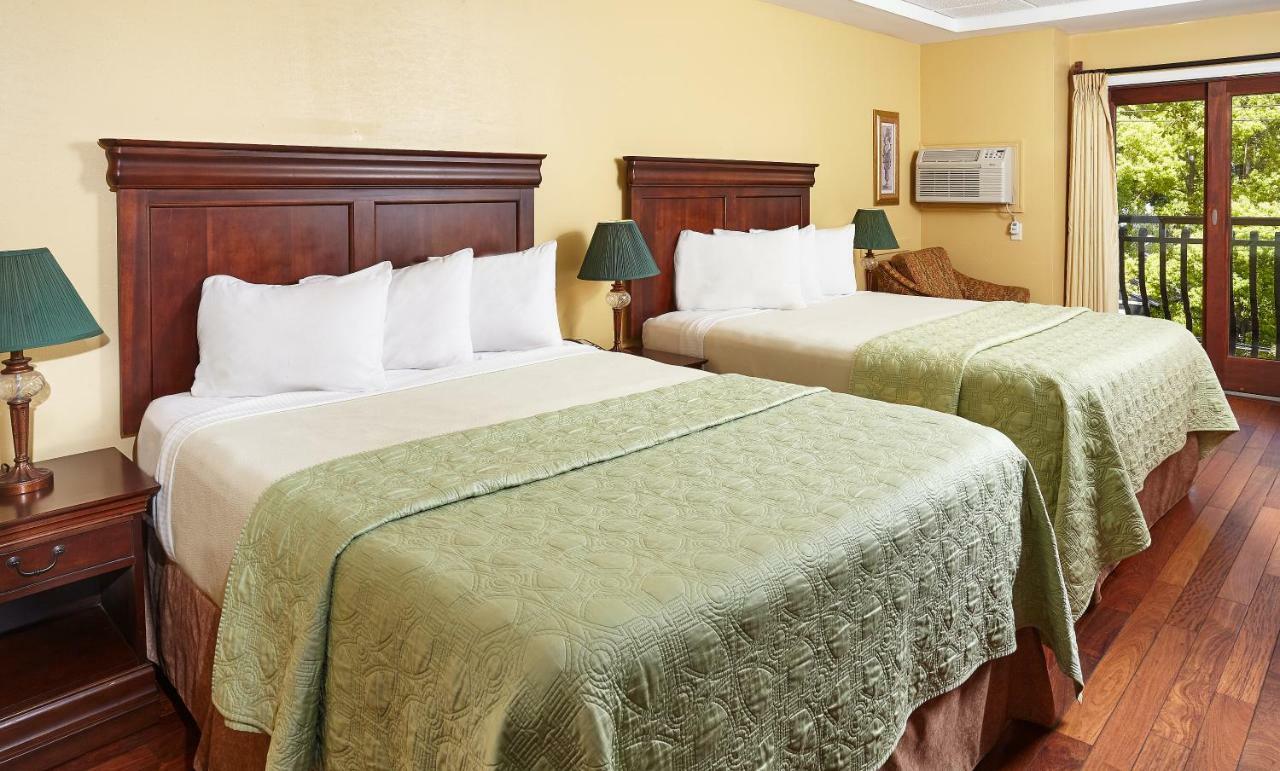 Ocean Inn & Suites St. Simons Island Exterior photo