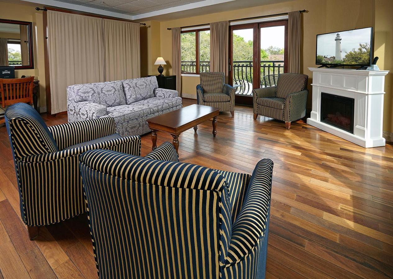Ocean Inn & Suites St. Simons Island Exterior photo