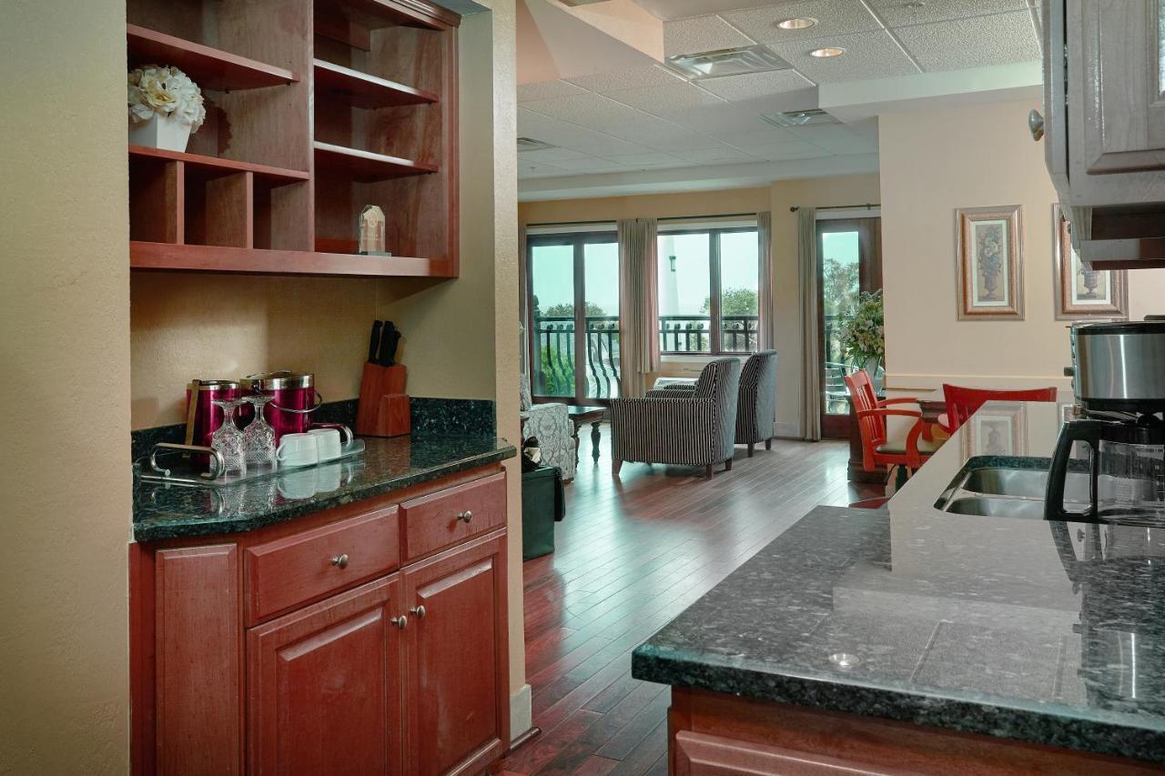 Ocean Inn & Suites St. Simons Island Exterior photo